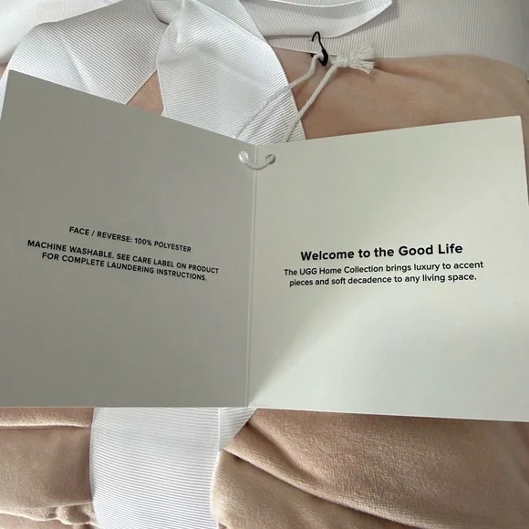 UGG Blush Throw Blanket - Picture 2 of 8